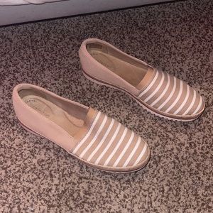 clark’s stripped flats